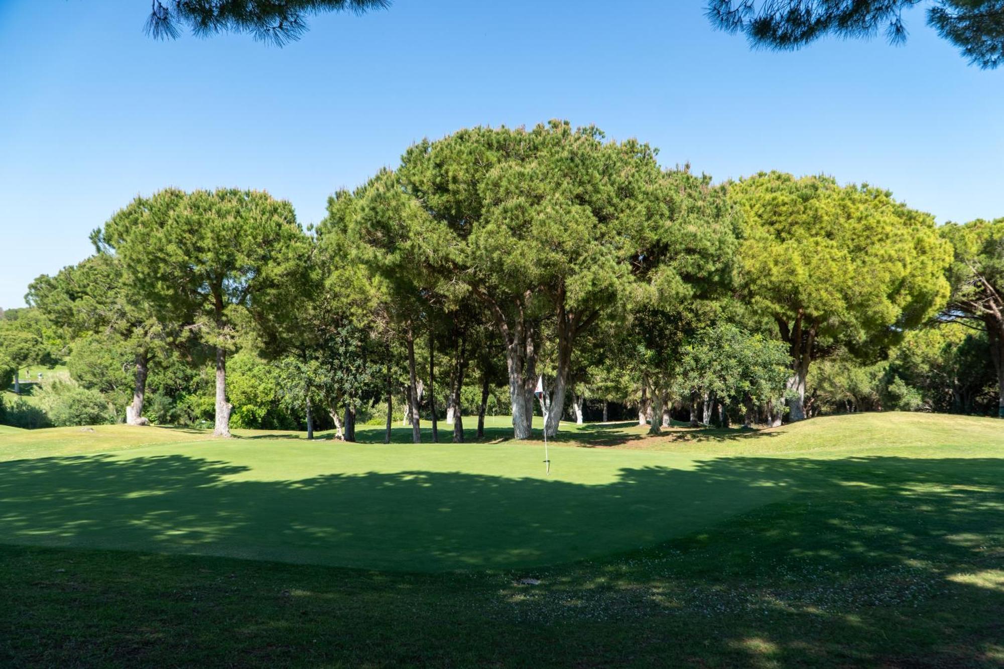 Luxury House - Golf & Tennis Court & Pool View