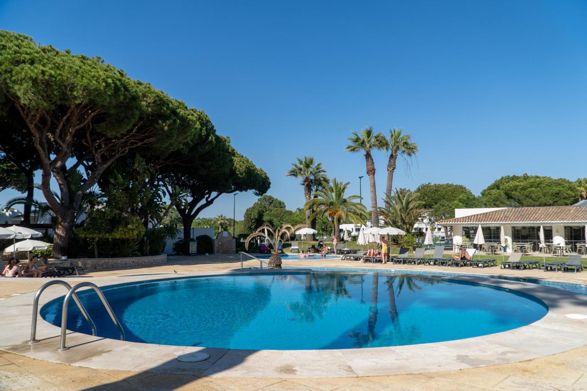 Ferienhaus Luxury House - Golf & Tennis Court & Pool View *