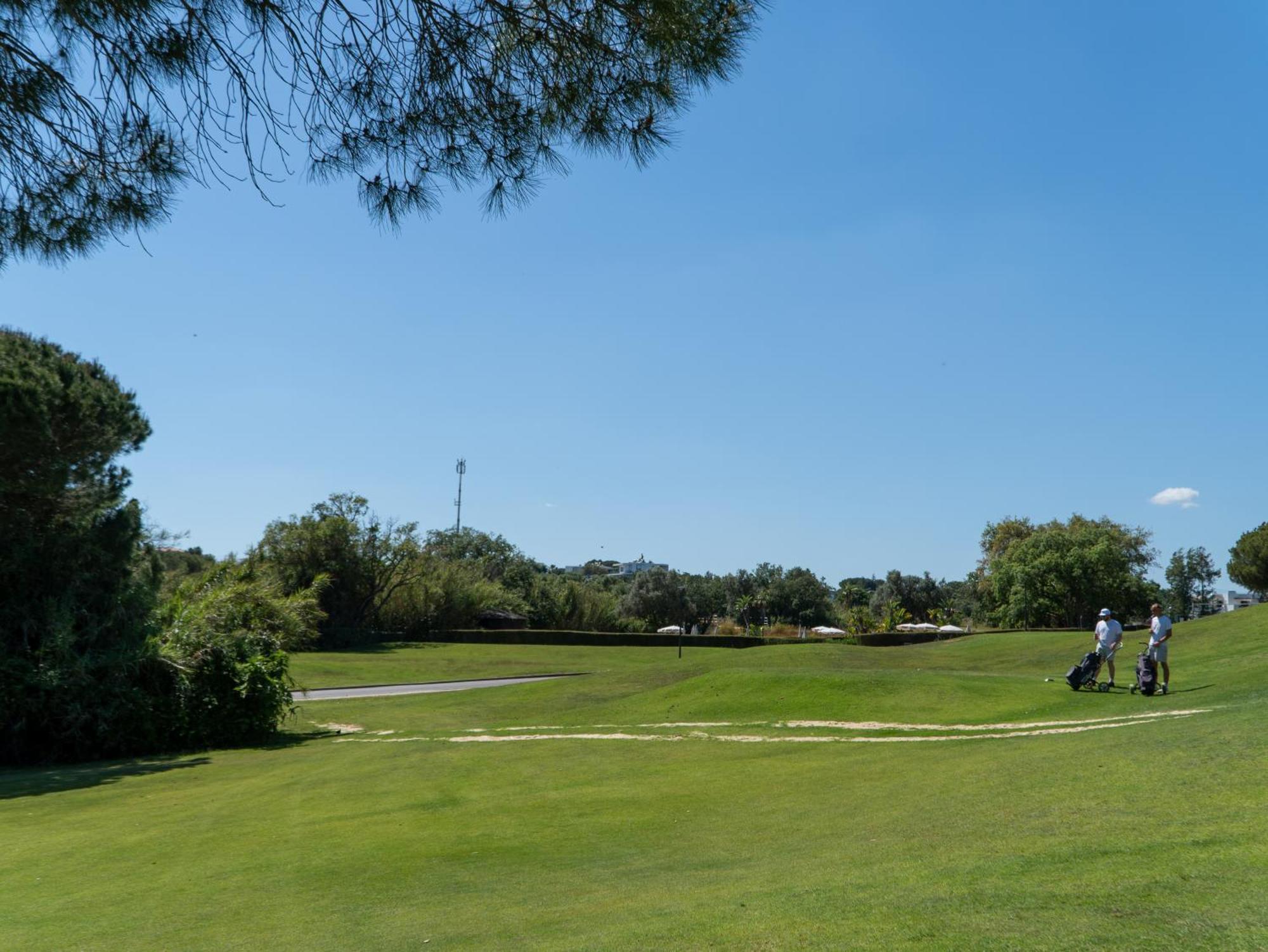 Ferienhaus Luxury House - Golf & Tennis Court & Pool View